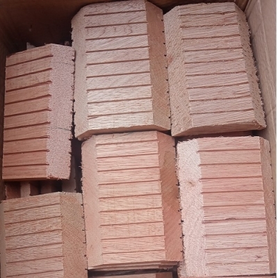 Góc gỗ 9k nhà yến cao cấp