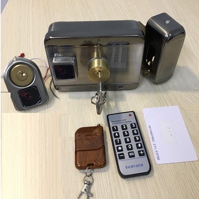 Khóa cổng điện tử Giá: 495k